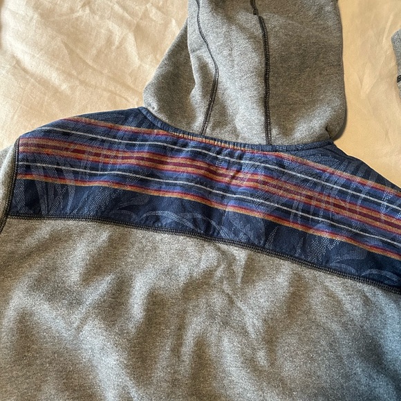 TOMMY BAHAMAS & PENDLETON ISLAND SERAPE STRIPE FULL ZIP HOODIE - Picture 6 of 7